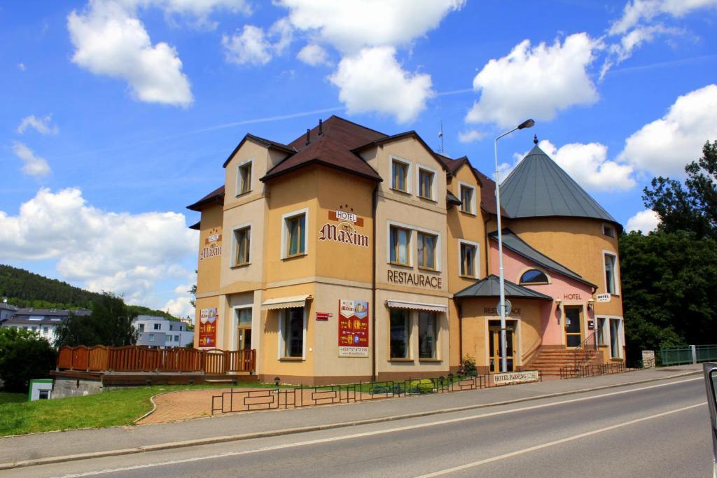 Family Hotel Maxim Beroun  Dış mekan fotoğraf